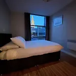 Pettit Apartments - Central \
